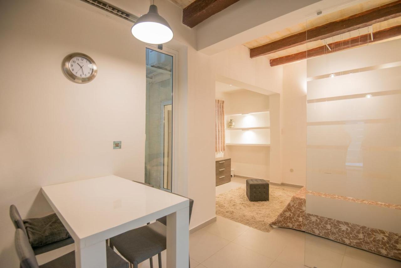 Valletta Most Central Studio Apartment 16Th-Century Building Exterior foto